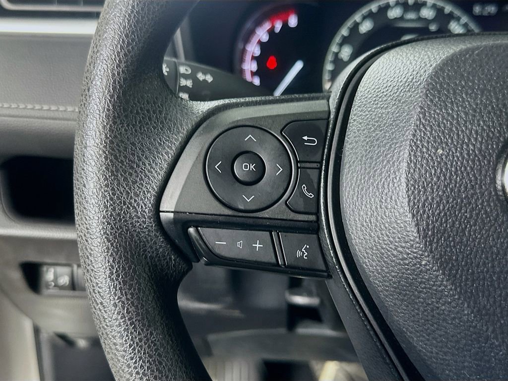 Used 2024 Toyota RAV4 LE image 22