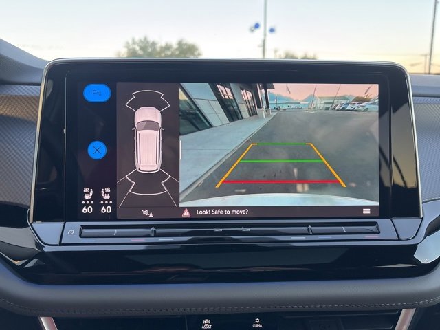 Used 2024 Volkswagen Atlas Peak Edition SEL image 29