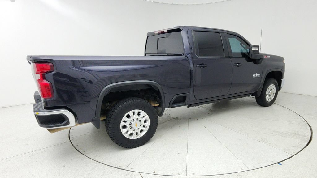 Used 2024 Chevrolet Silverado 2500 LT w/ Texas Edition AWD/4WD image 7