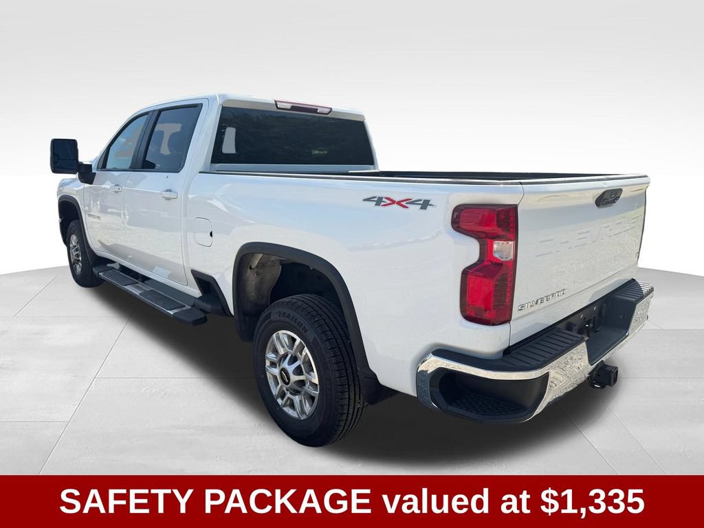 Used 2025 Chevrolet Silverado 2500 LT w/ Safety Package AWD/4WD image 4