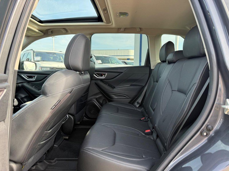 Used 2021 Subaru Forester Limited image 10