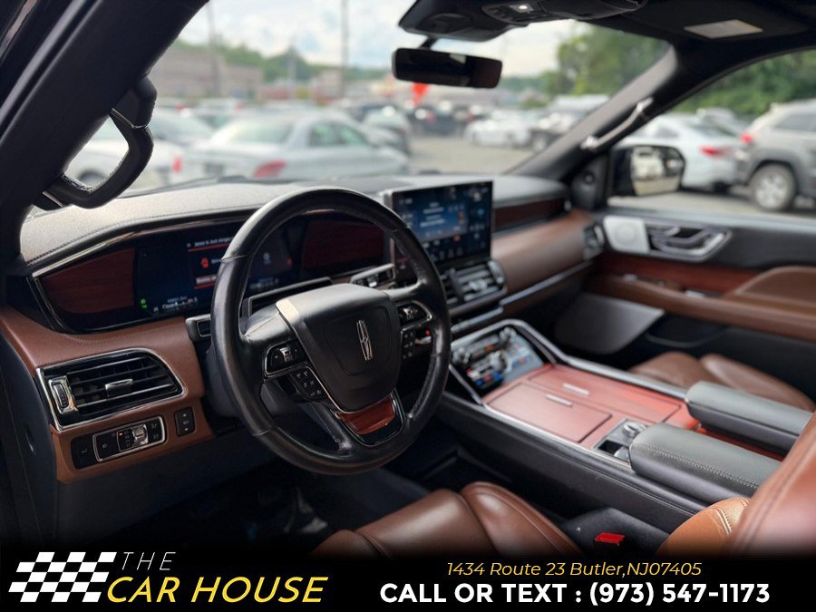 Used 2024 Lincoln Navigator Reserve AWD/4WD image 16