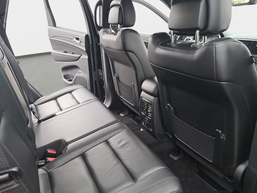 Used 2022 Jeep Grand Cherokee Limited AWD/4WD image 12