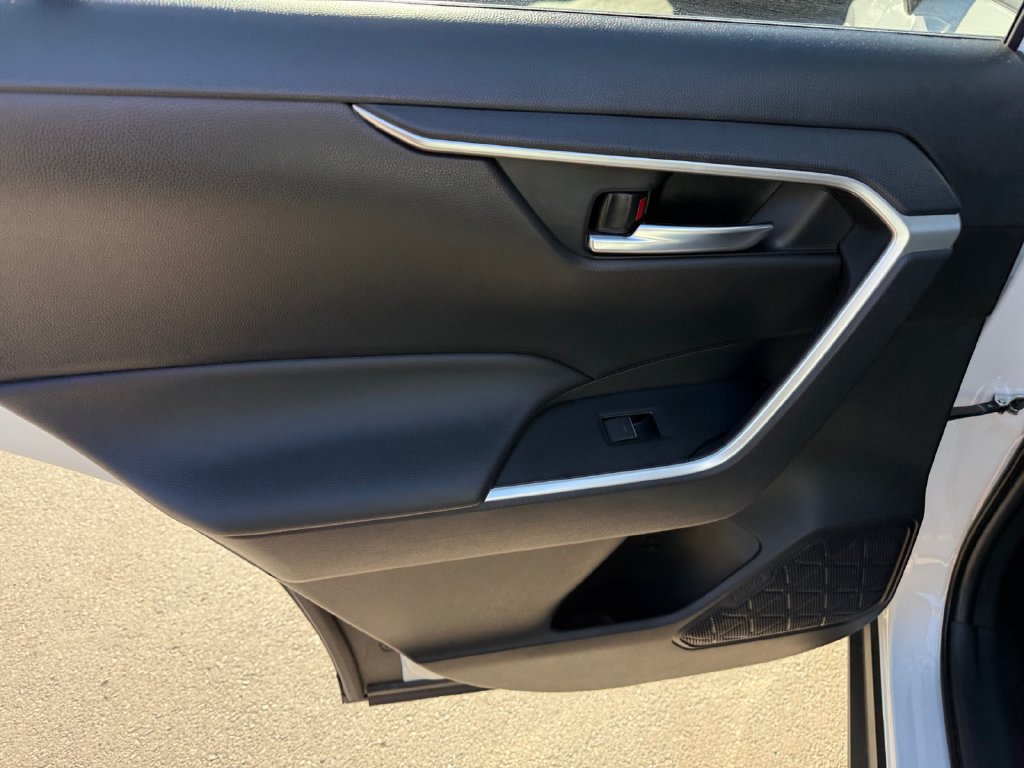 Certified 2025 Toyota RAV4 XLE AWD/4WD image 24