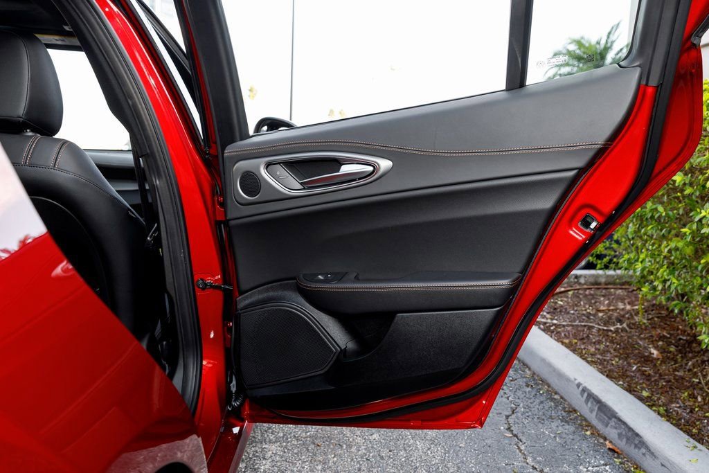 New 2025 Alfa Romeo Giulia AWD w/ Driving Assist Package image 38