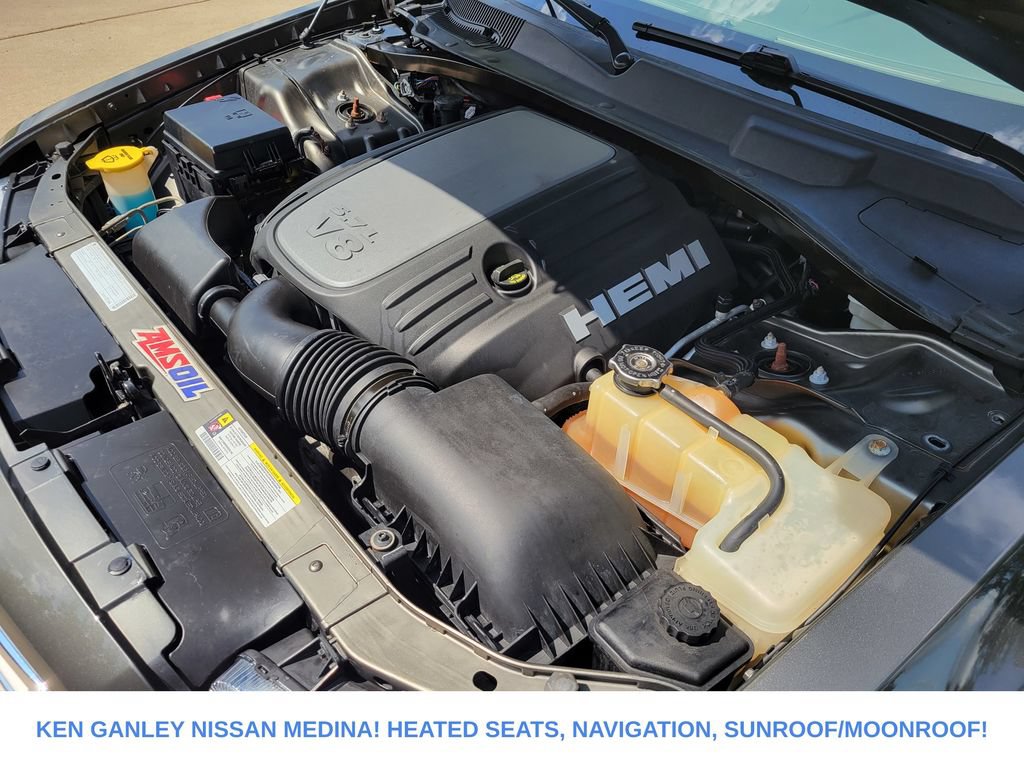 Used 2009 Chrysler 300 C RWD image 24