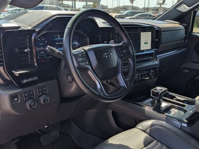 Certified 2025 Chevrolet Silverado 1500 ZR2 w/ Technology Package AWD/4WD image 9