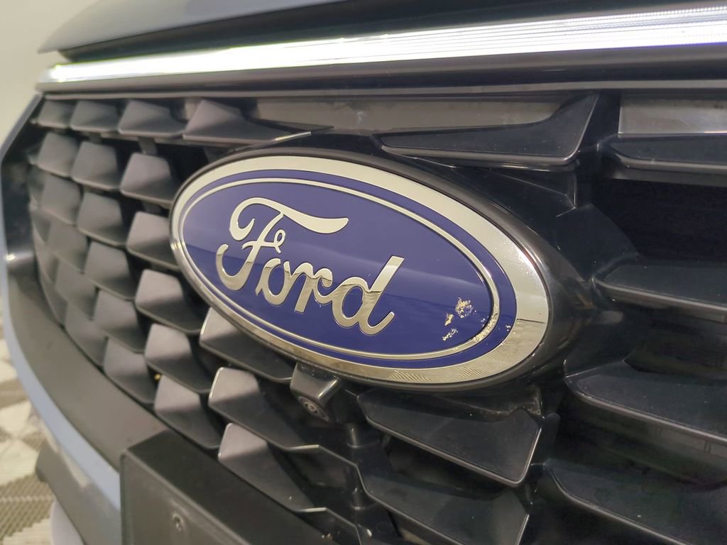 Used 2023 Ford Escape Platinum w/ Premium Technology Package image 13