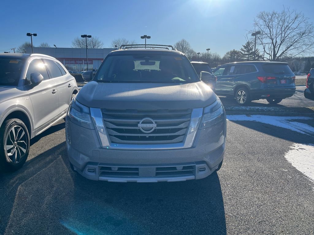 Used 2024 Nissan Pathfinder Platinum image 31