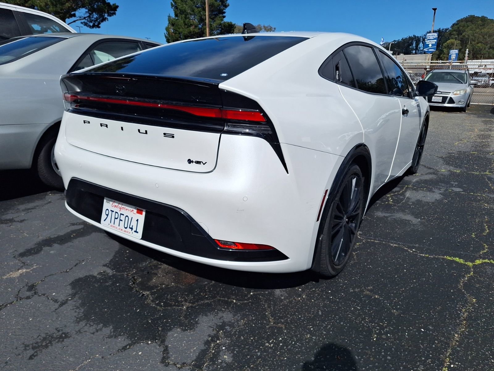 Used 2025 Toyota Prius image 8