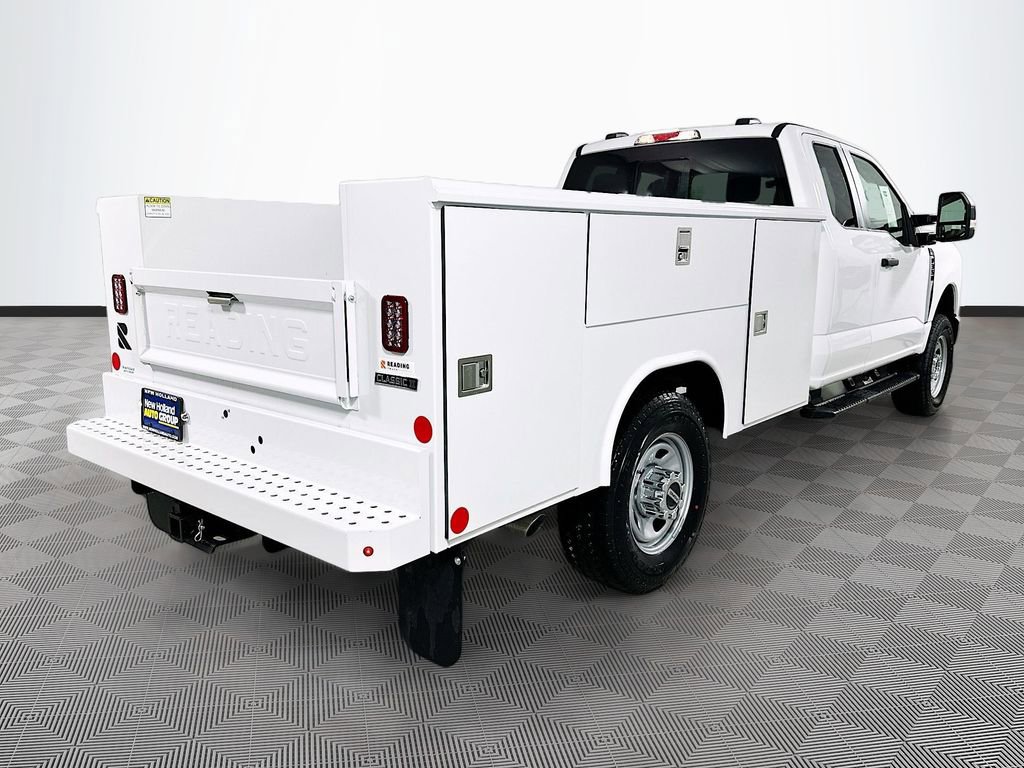 New 2026 Ford F350 XL w/ XL Chrome Package AWD/4WD image 4