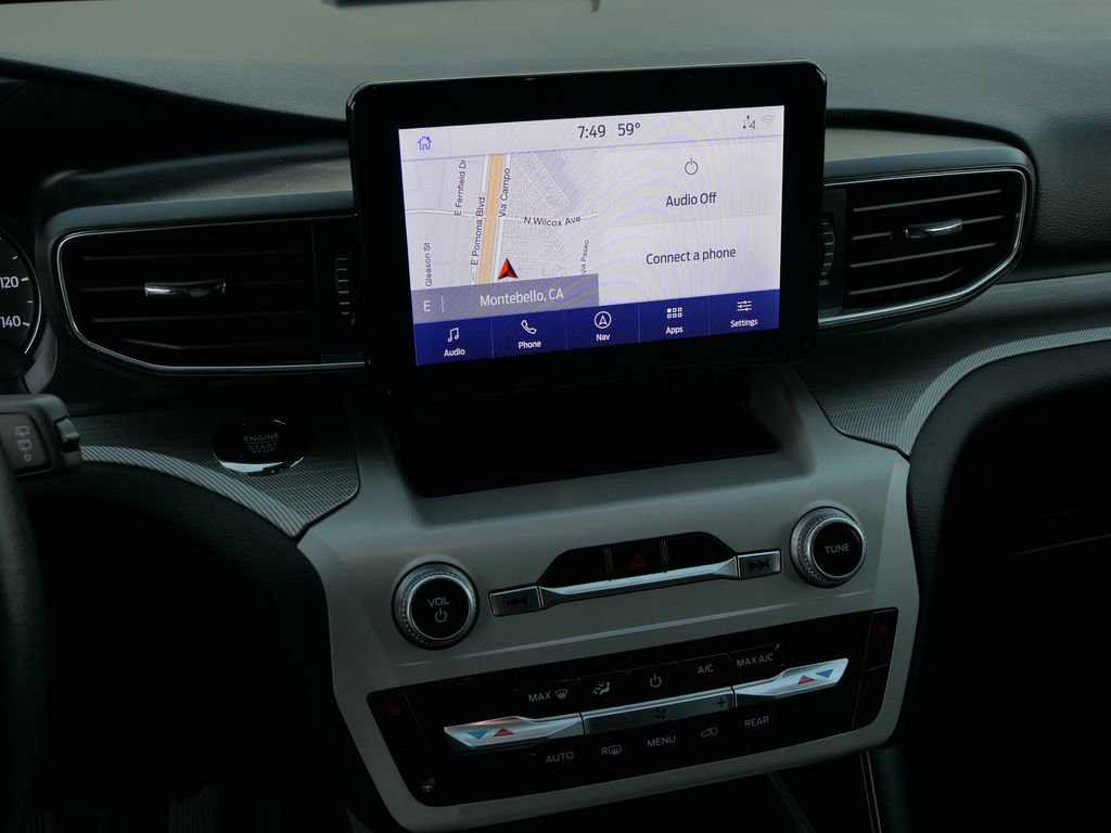 Used 2024 Ford Explorer XLT w/ Equipment Group 202A image 21