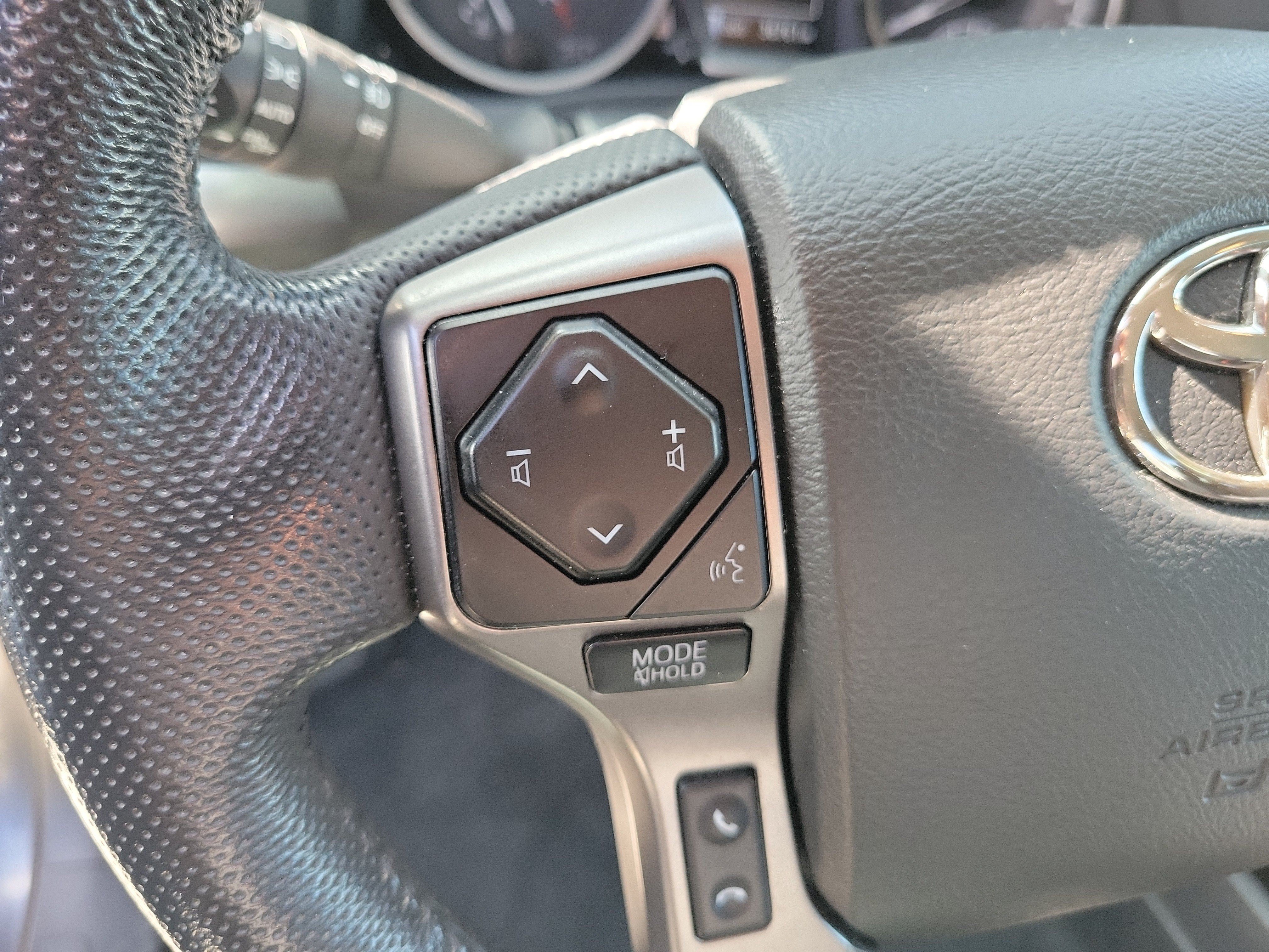 Used 2023 Toyota Tacoma SR5 RWD image 27