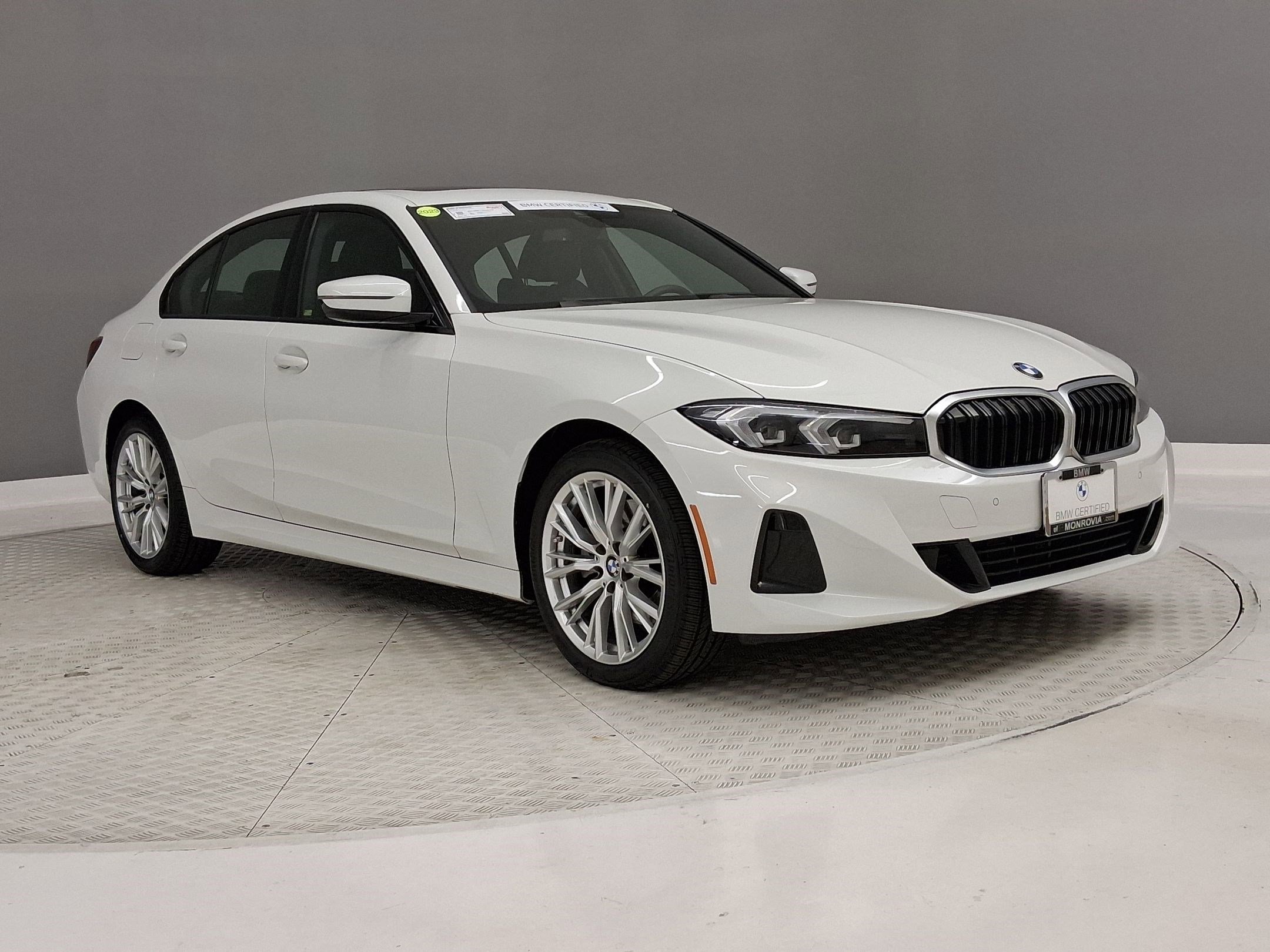 Certified 2023 BMW 330i Sedan w/ Driving Assistance Package image 5