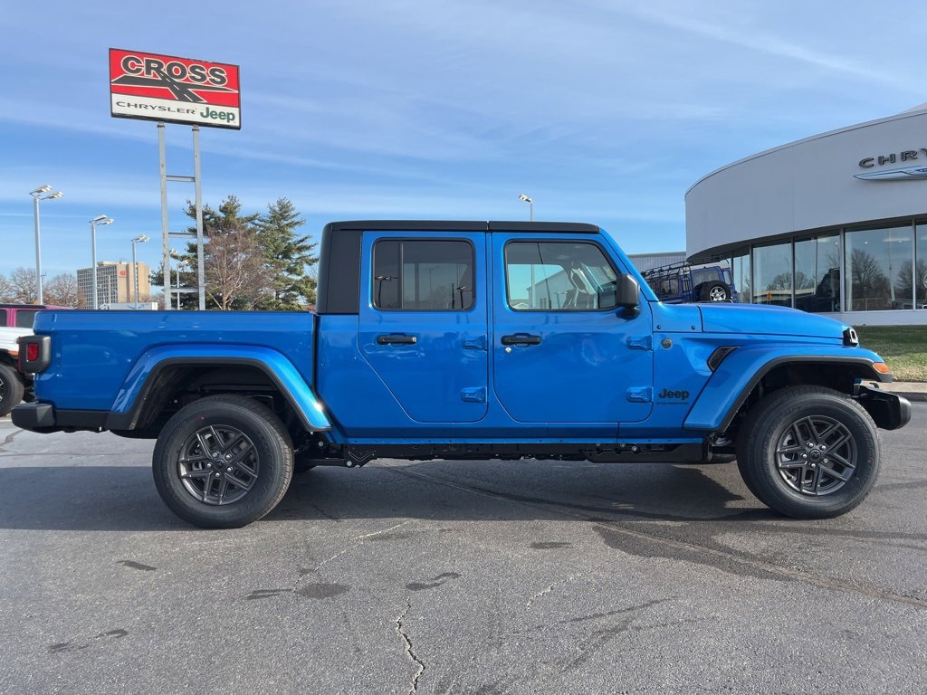 New 2026 Jeep Gladiator Sport image 45