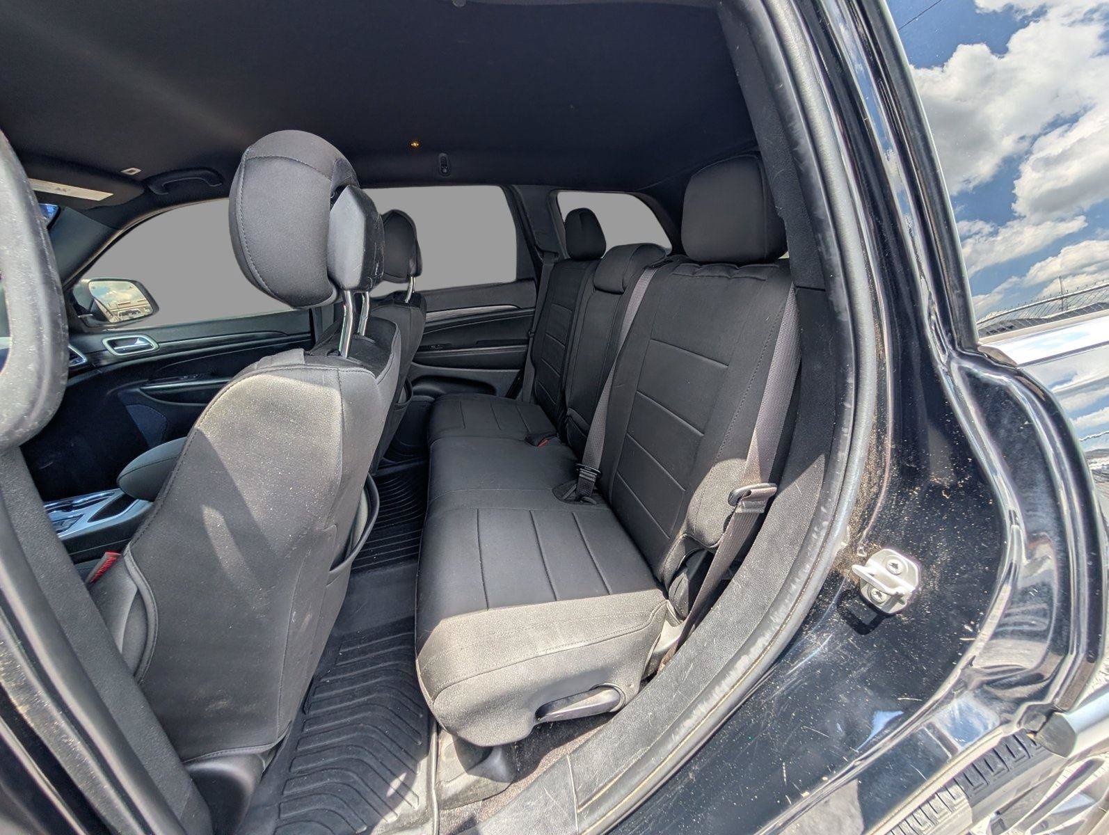 Used 2022 Jeep Grand Cherokee Laredo E RWD image 27