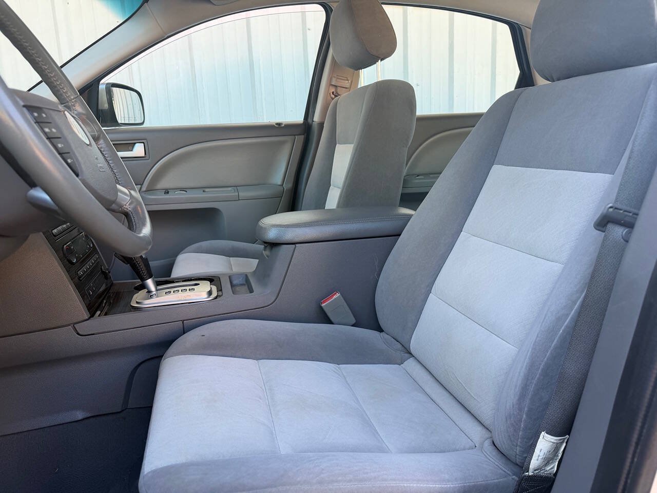 Used 2007 Mercury Montego Luxury FWD image 12