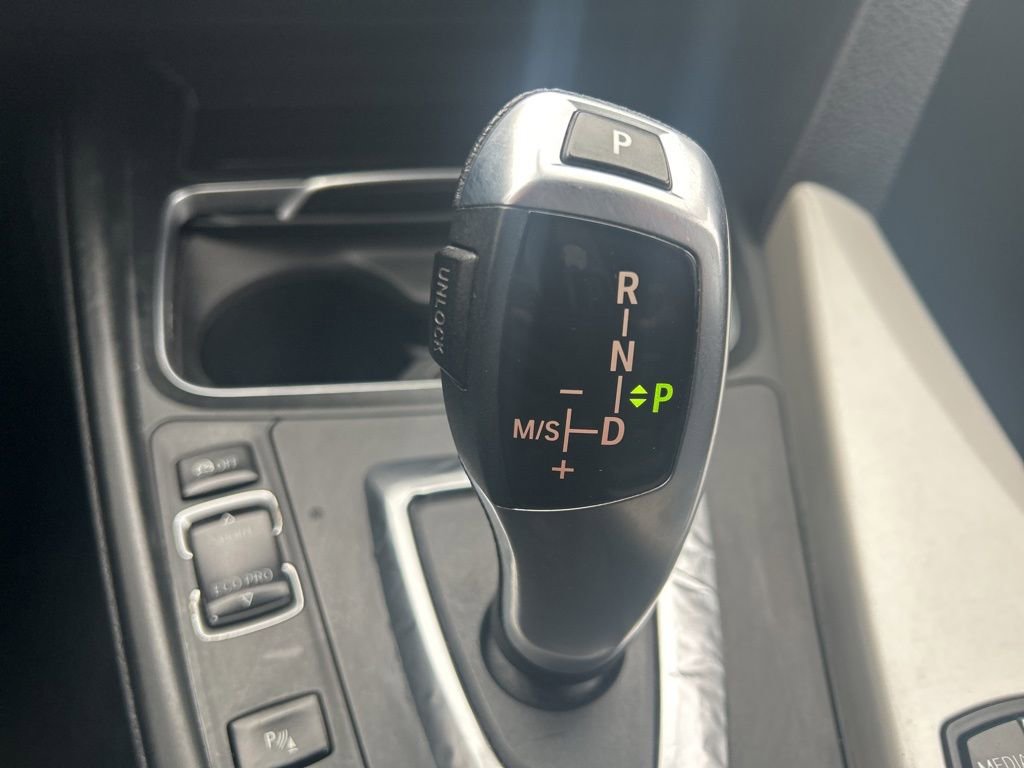 Used 2017 BMW 320i xDrive Sedan image 27