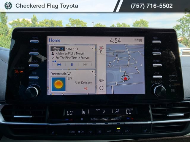 Used 2021 Toyota Sienna XLE w/ XLE Plus Package FWD image 14