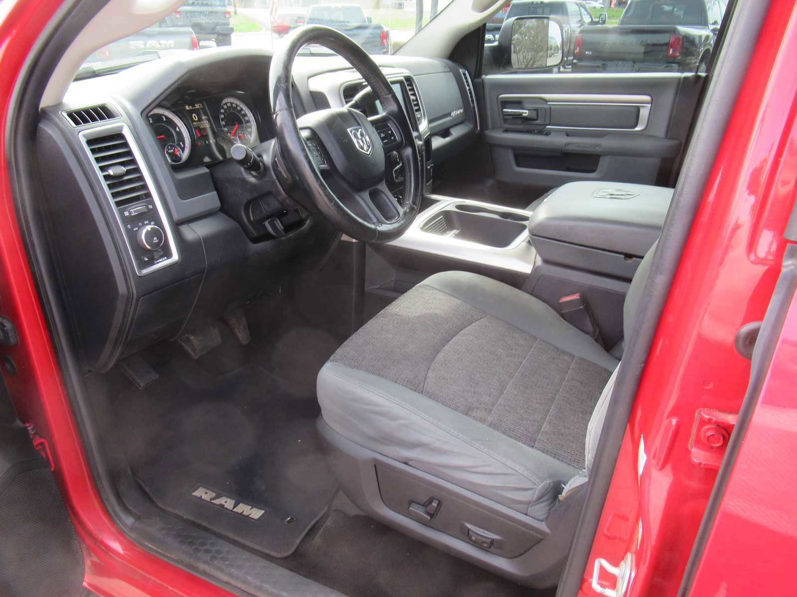 Used 2016 RAM 2500 Big Horn image 23