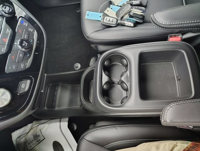 New 2026 Chrysler Pacifica Select FWD image 23