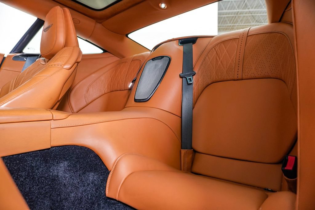 Used 2025 Aston Martin DB12 Coupe RWD image 23
