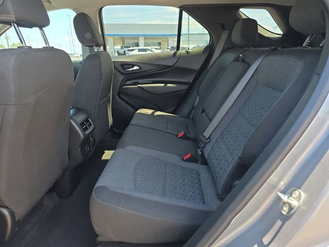 Used 2023 Chevrolet Equinox LT FWD image 11