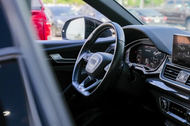 Used 2019 Audi SQ5 Premium Plus w/ Premium Plus Package AWD/4WD image 31