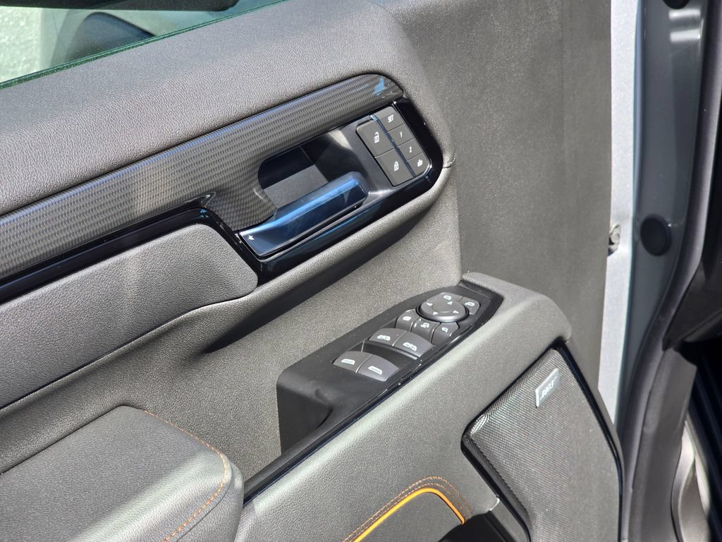 New 2026 GMC Sierra 2500 AT4 w/ AT4 Premium Plus Package AWD/4WD image 35