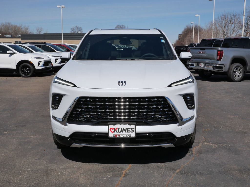 New 2026 Buick Enclave Avenir w/ Super Cruise Package image 2