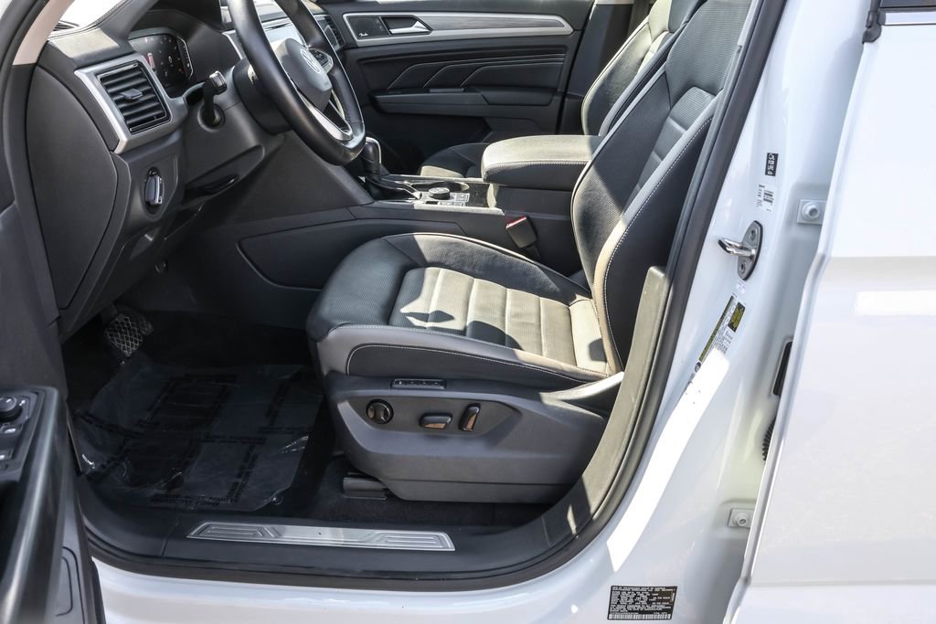 Used 2021 Volkswagen Atlas SEL Premium image 17