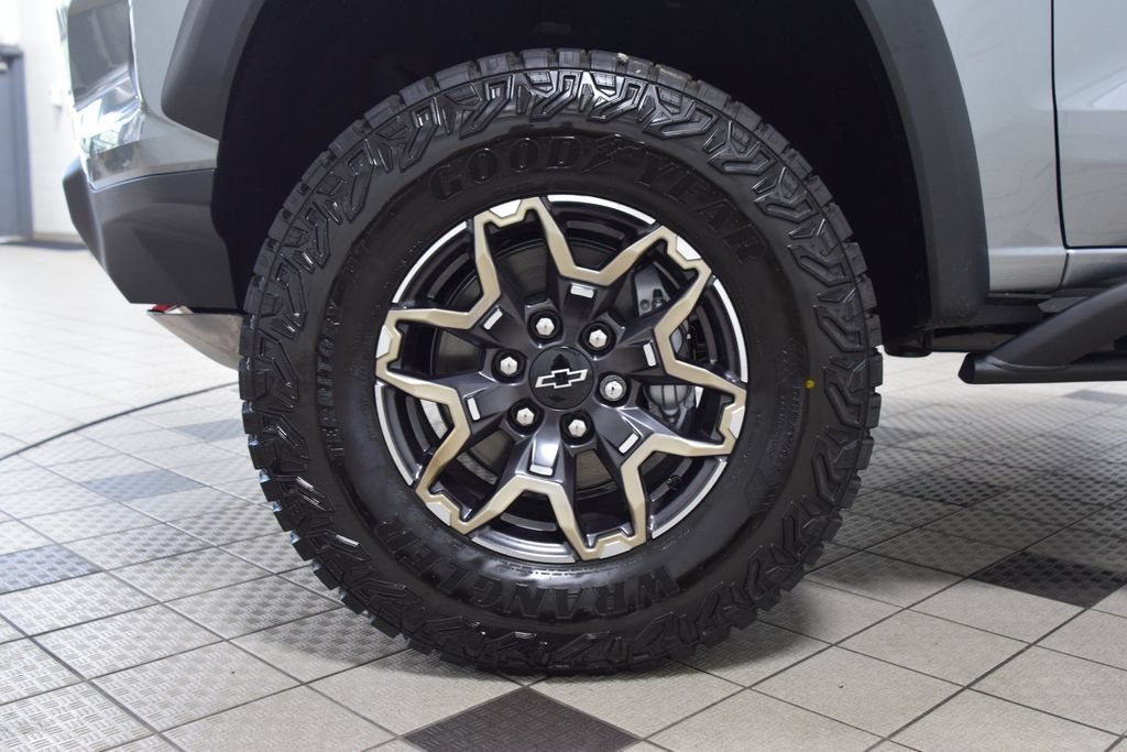 New 2026 Chevrolet Colorado ZR2 w/ Technology Package AWD/4WD image 31