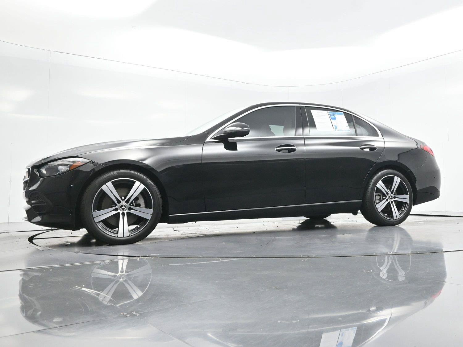 Used 2025 Mercedes-Benz C 300 4MATIC Sedan image 44