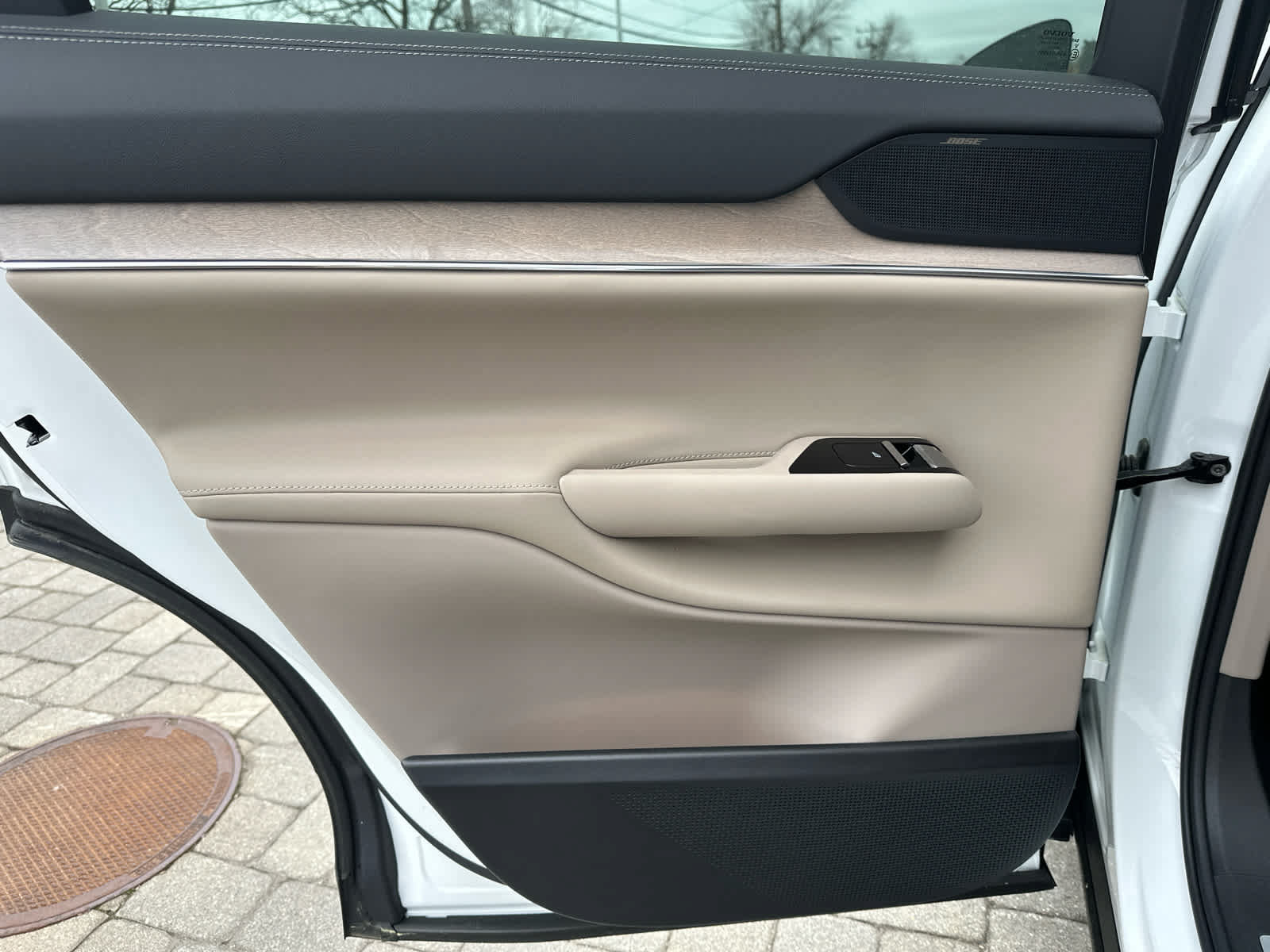 New 2026 Volvo EX90 Plus AWD/4WD image 28