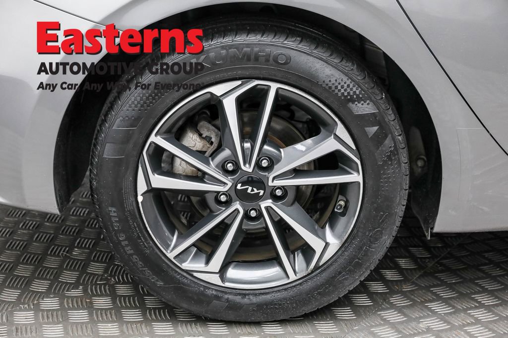 Used 2024 Kia Forte LXS image 28