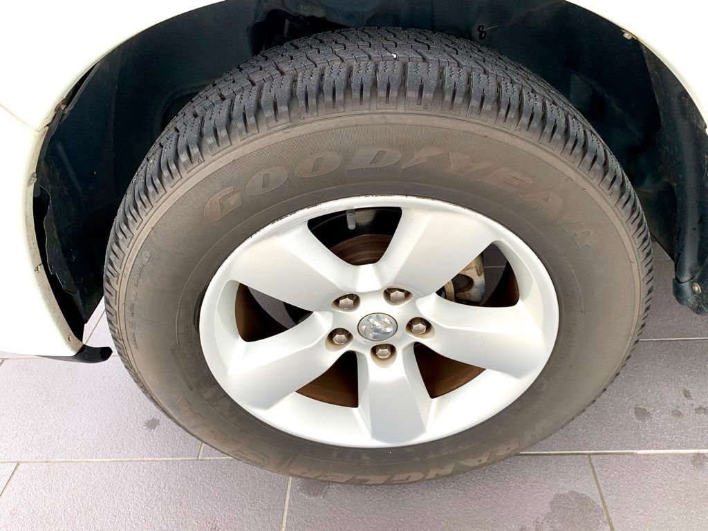 Used 2013 RAM 1500 Express RWD image 10