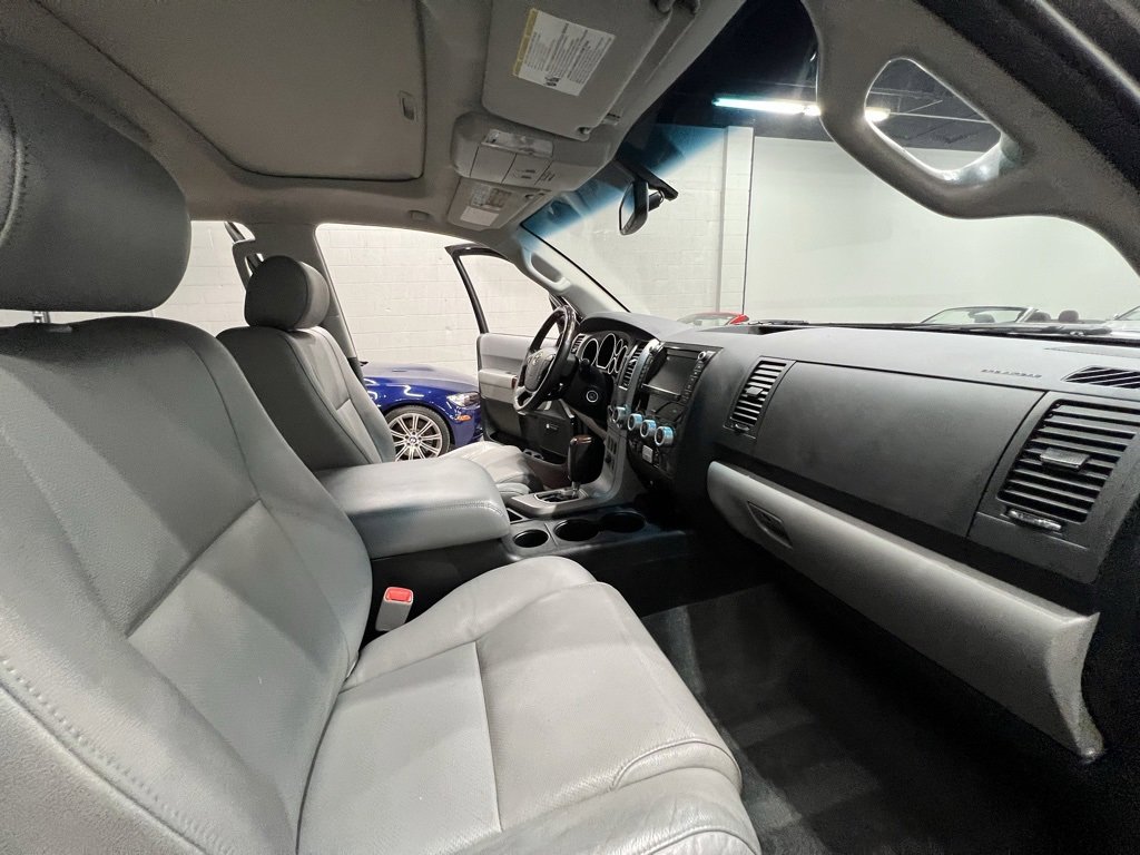 Used 2012 Toyota Sequoia Platinum image 37