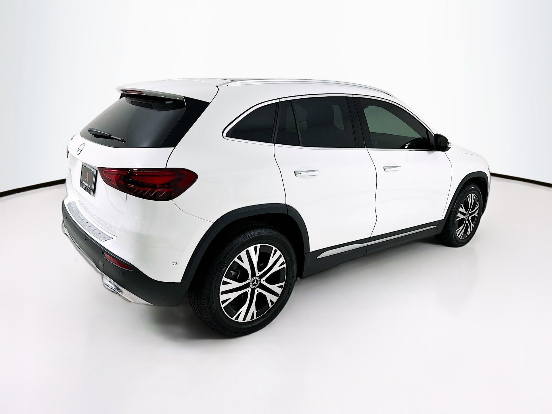 Certified 2025 Mercedes-Benz GLA 250 image 8