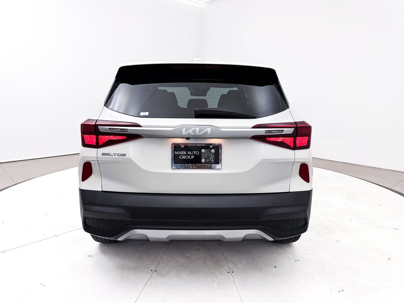 Used 2023 Kia Seltos LX image 16