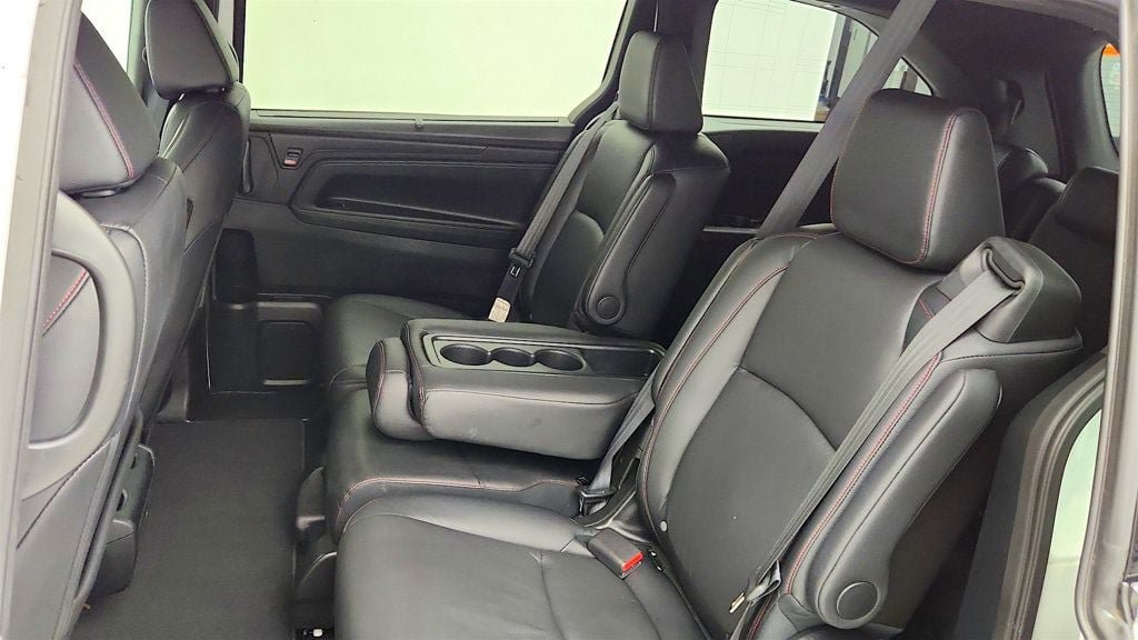 Used 2023 Honda Odyssey Sport image 21