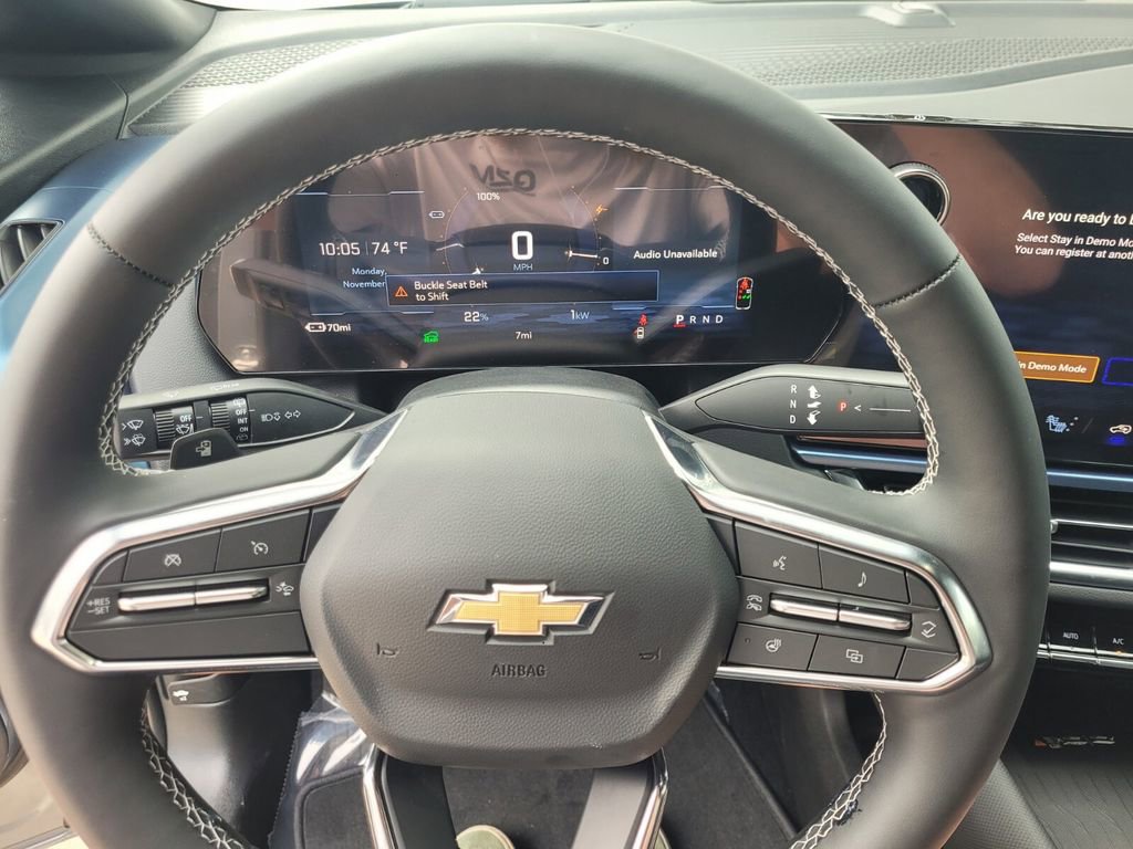 New 2026 Chevrolet Equinox EV LT FWD image 32