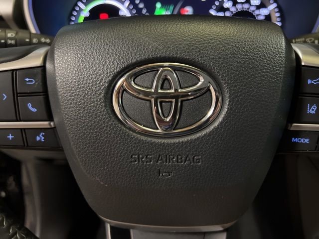 Used 2022 Toyota Highlander XLE AWD/4WD image 42