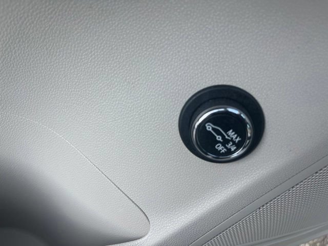 Used 2023 Buick Envision Preferred AWD/4WD image 19