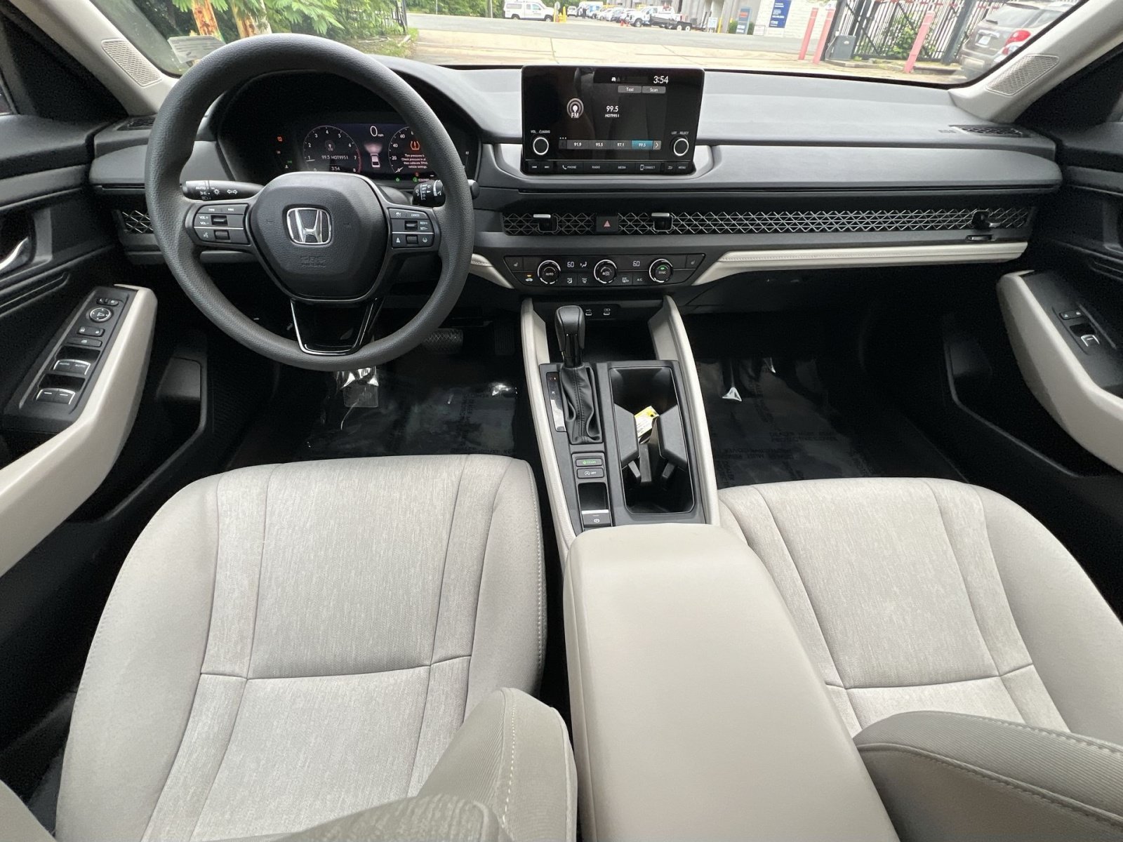 Used 2024 Honda Accord EX image 39