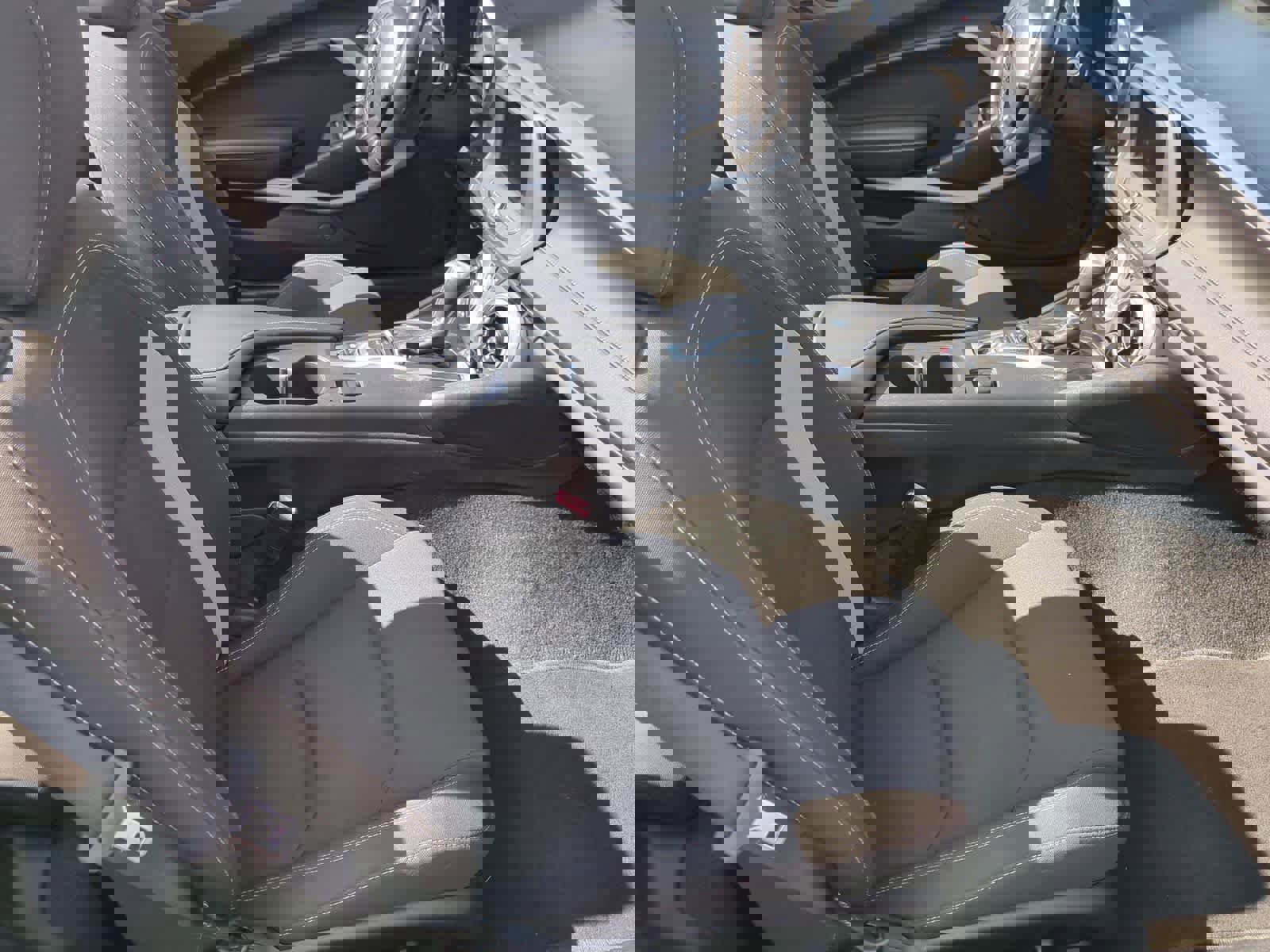 Used 2020 Chevrolet Camaro LT image 22