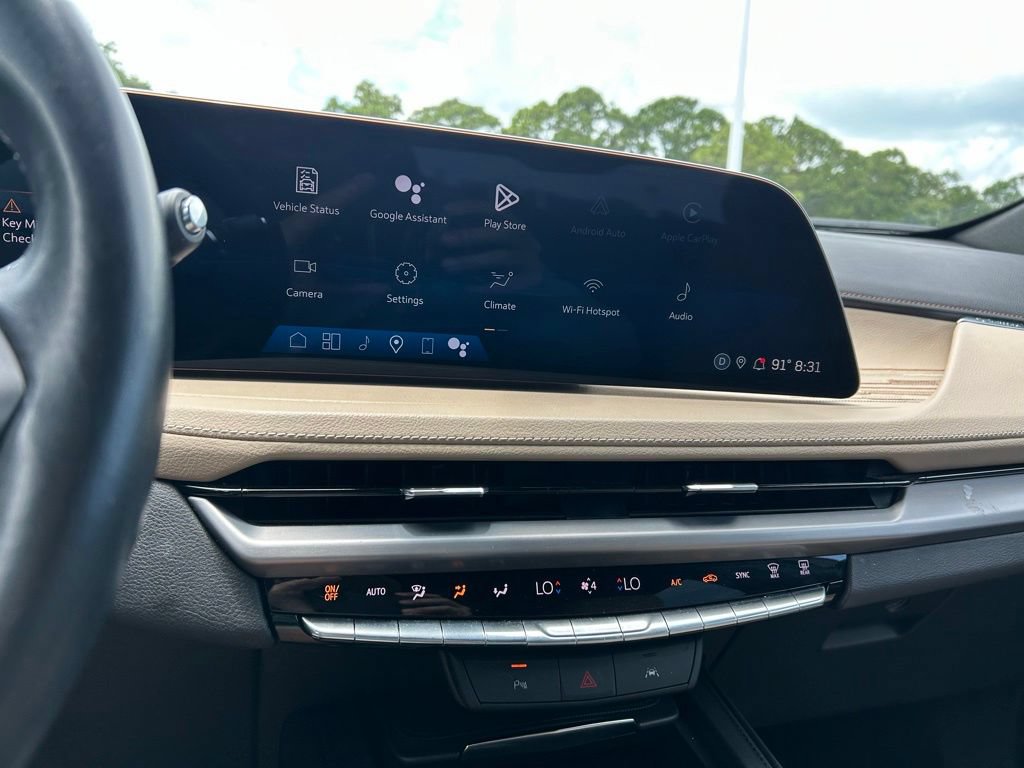 Used 2025 Cadillac XT4 Premium Luxury FWD image 31