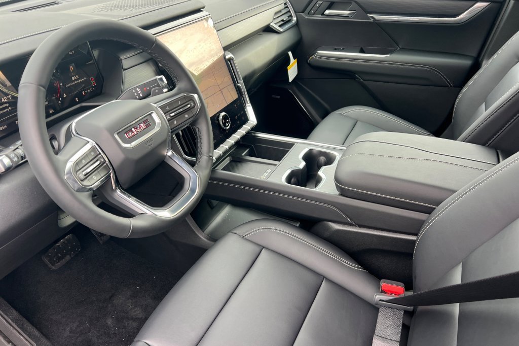 New 2026 GMC Acadia Elevation w/ Black Edition image 7