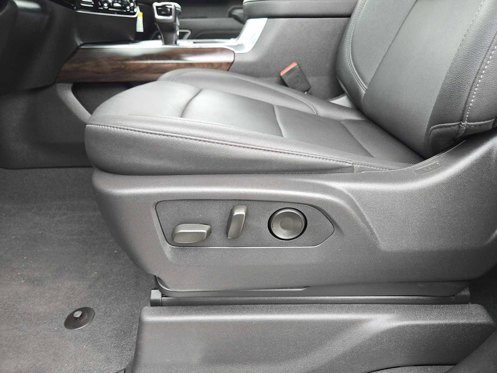 Certified 2024 GMC Sierra 1500 SLT image 24