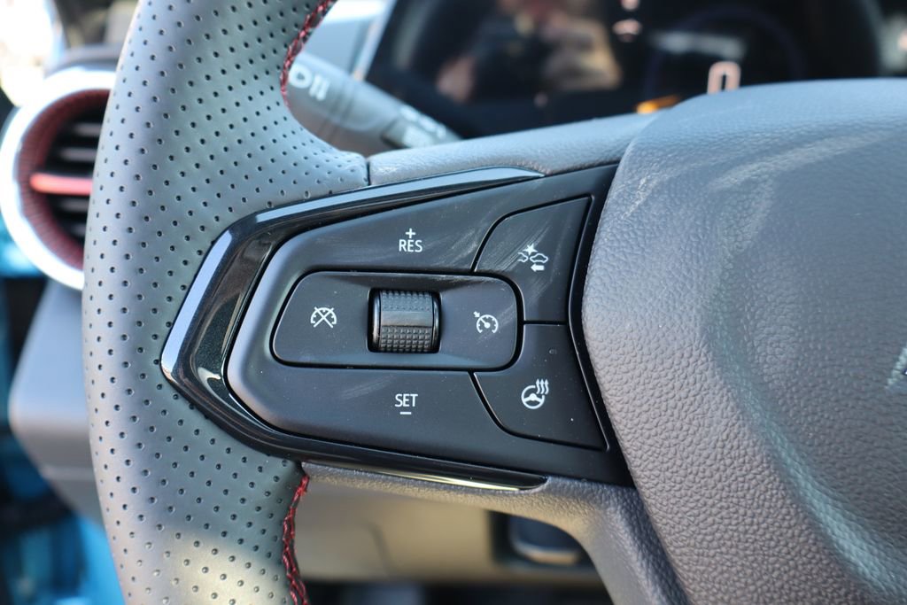 New 2026 Chevrolet Trax RS w/ Sunroof Package image 12