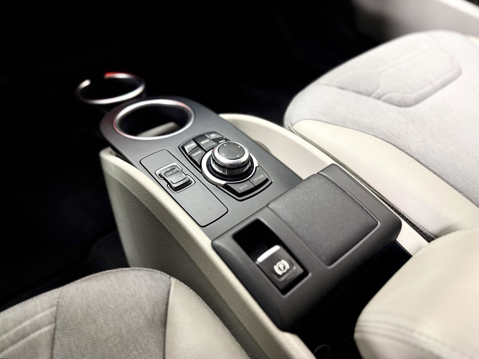 Used 2014 BMW i3 Base image 18